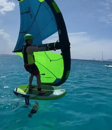Wing Foil en Formentera | Cursos y Alquiler en Ses Illetes